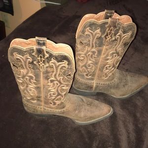 Justin cowboy boots